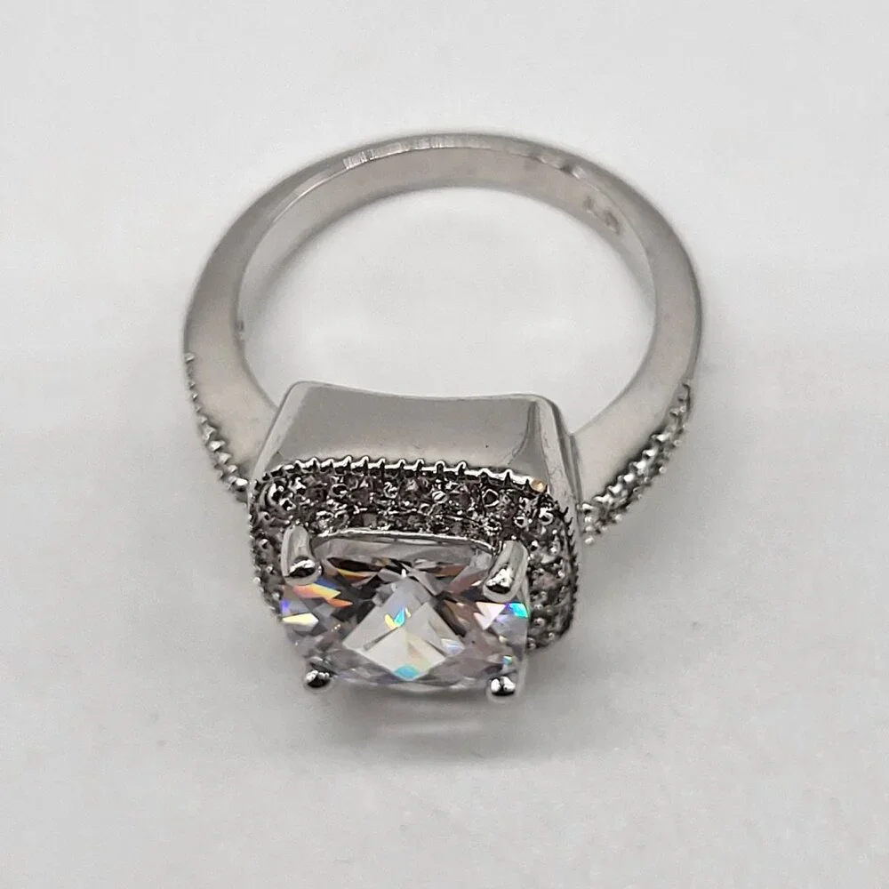 Silver Tone Fashion Ring Square Cut Faceted SZ 7.75 Bling Wedding - Picture 6 of 9
